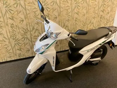 Aluguer de Motos Honda Vison 125 Novas - Estafetas