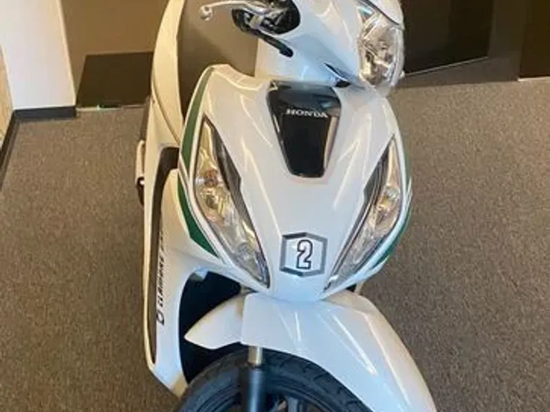 Aluguer de Motos Honda Vison 125 Novas - Estafetas