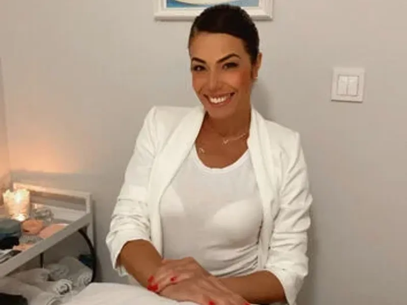 Limpeza de pele e massagens 