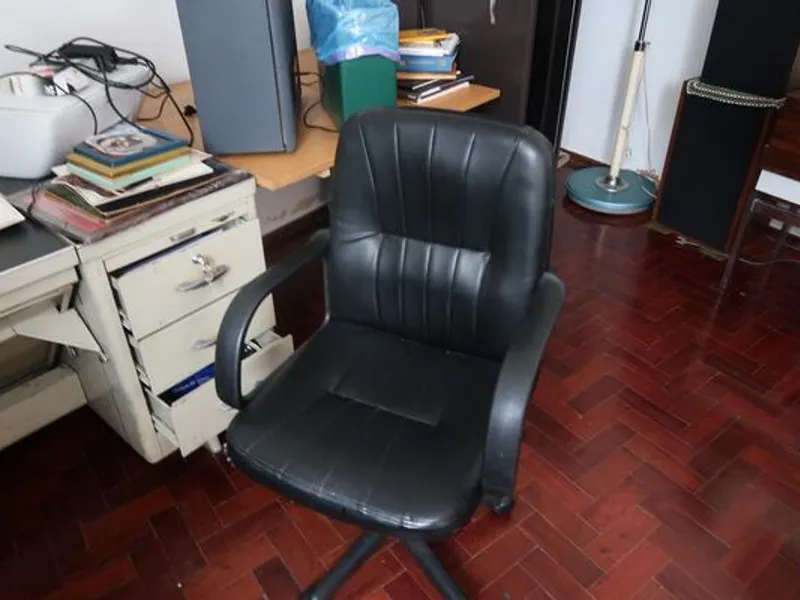 Secretária metálica para escritório