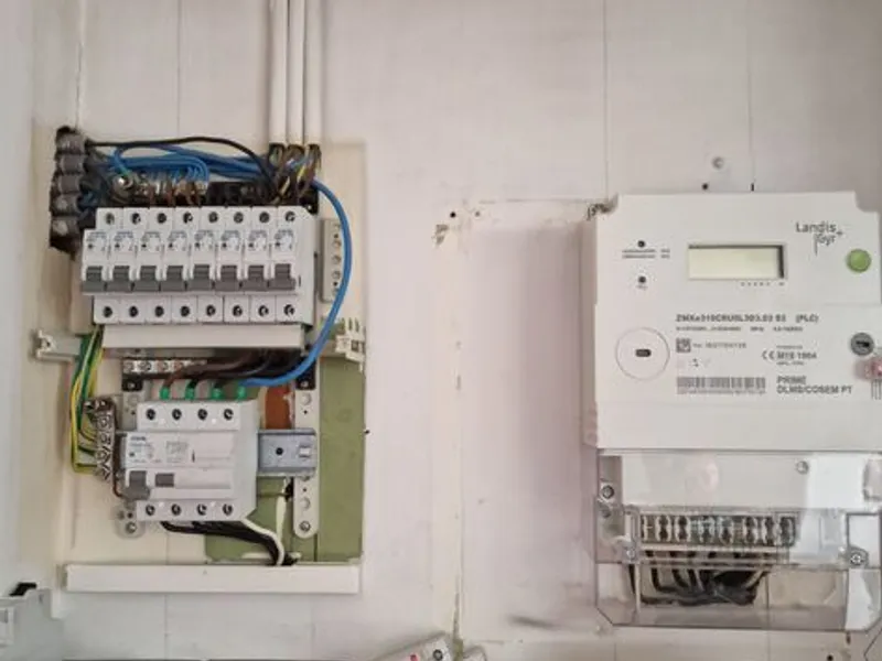 SERVIÇOS DE ELETRICIDADE E OUTRAS 