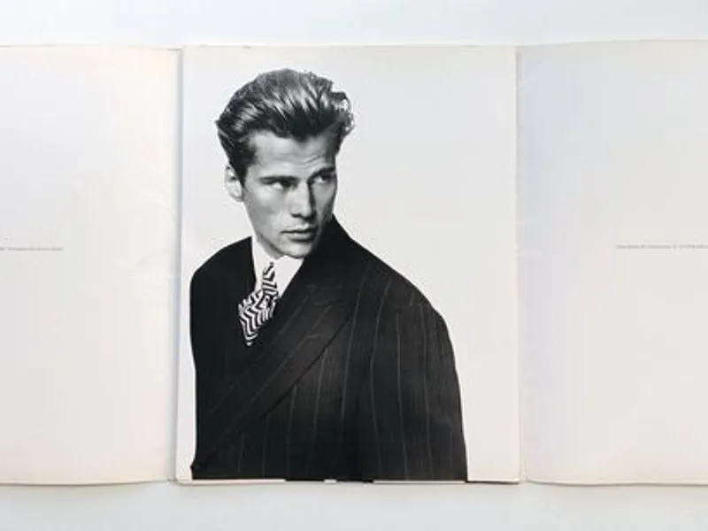 Catálogo Hugo Boss com 14 fotos de Richard Avedon 