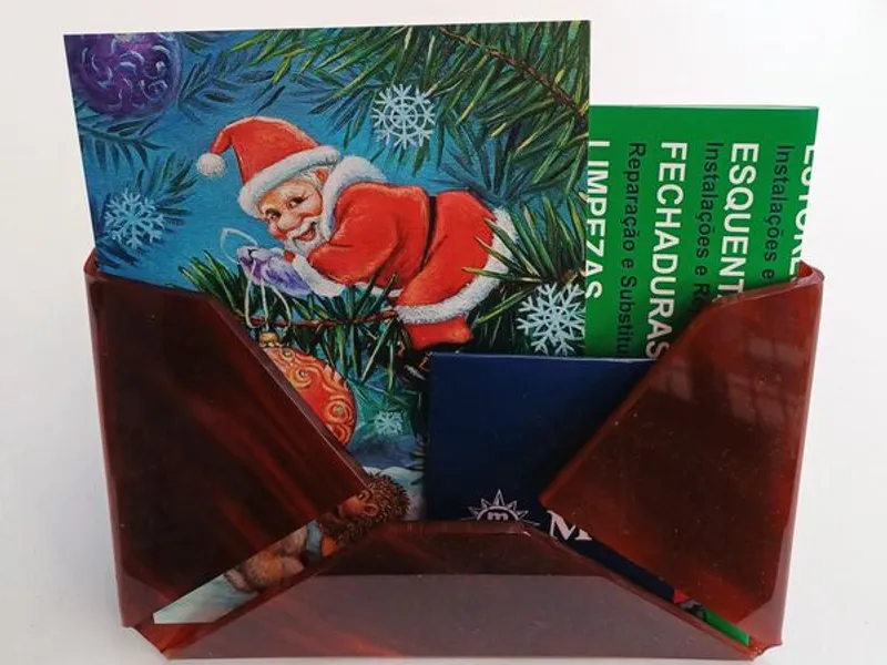 Porta papéis em acrílico 