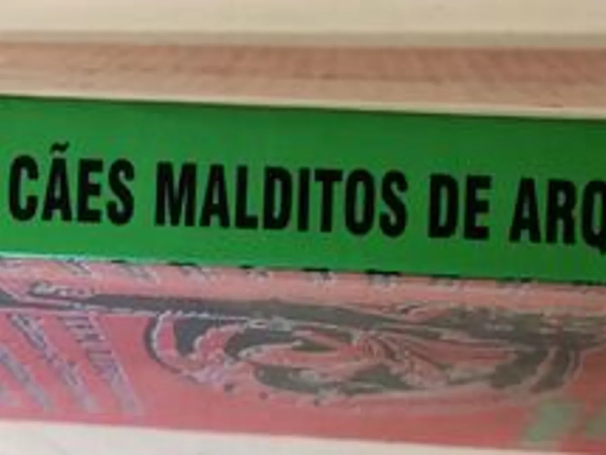 Aqueles Cães Malditos de Arquelau - Isaias Pessot.