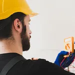 Trabalhos de Electricista e Reparações em equipam 1