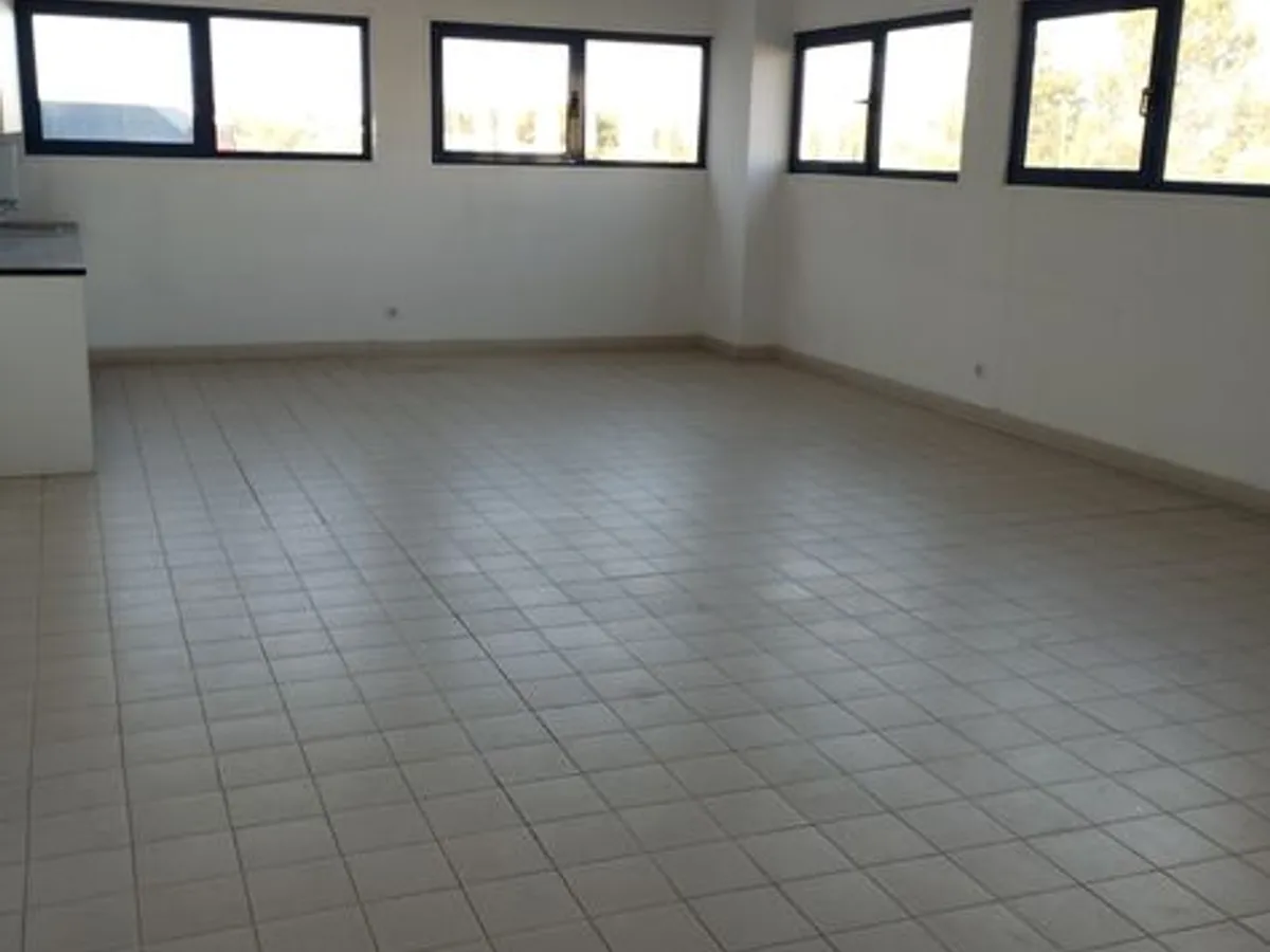 Limpeza e hotelaria e construção 