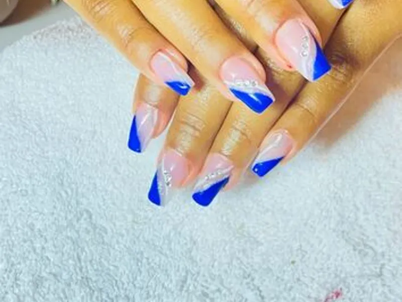 Unhas em gel e gelinho