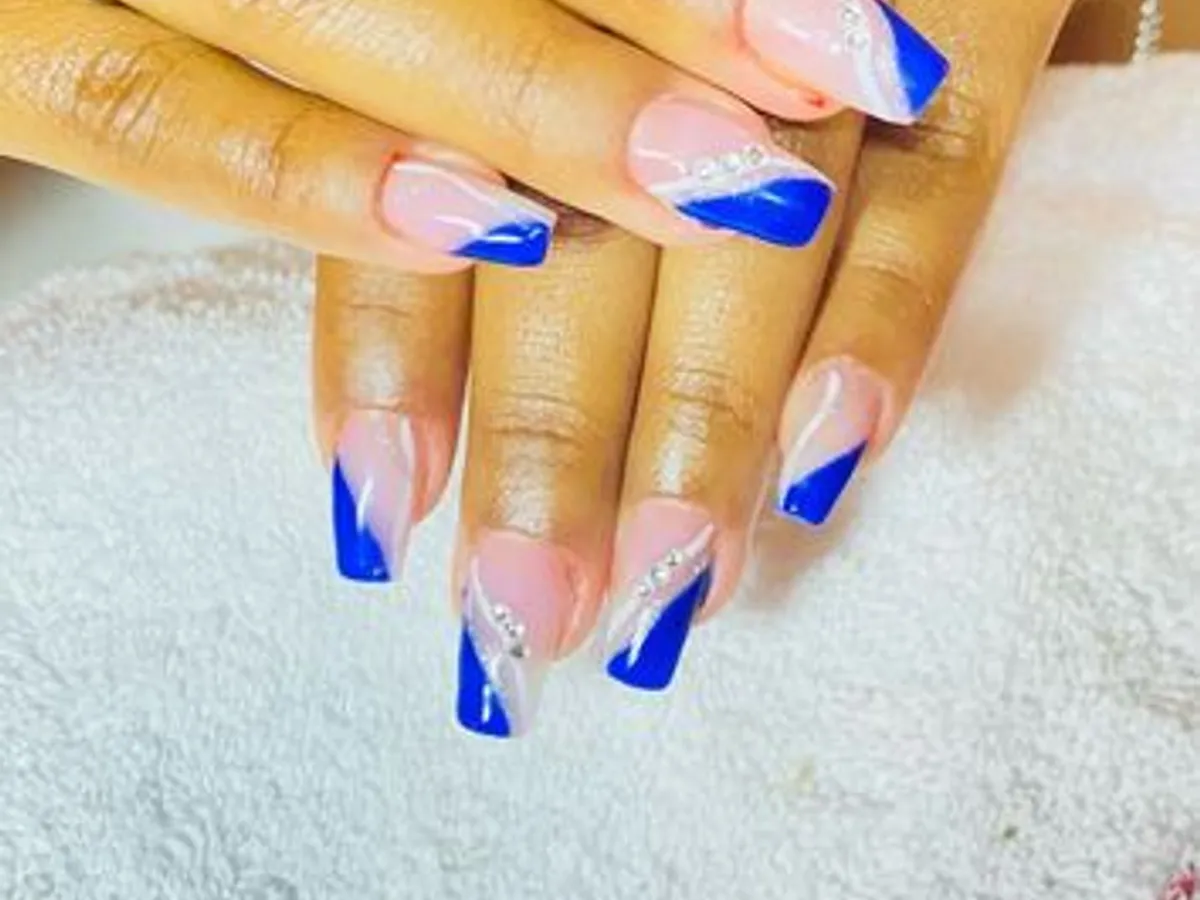 Unhas em gel e gelinho