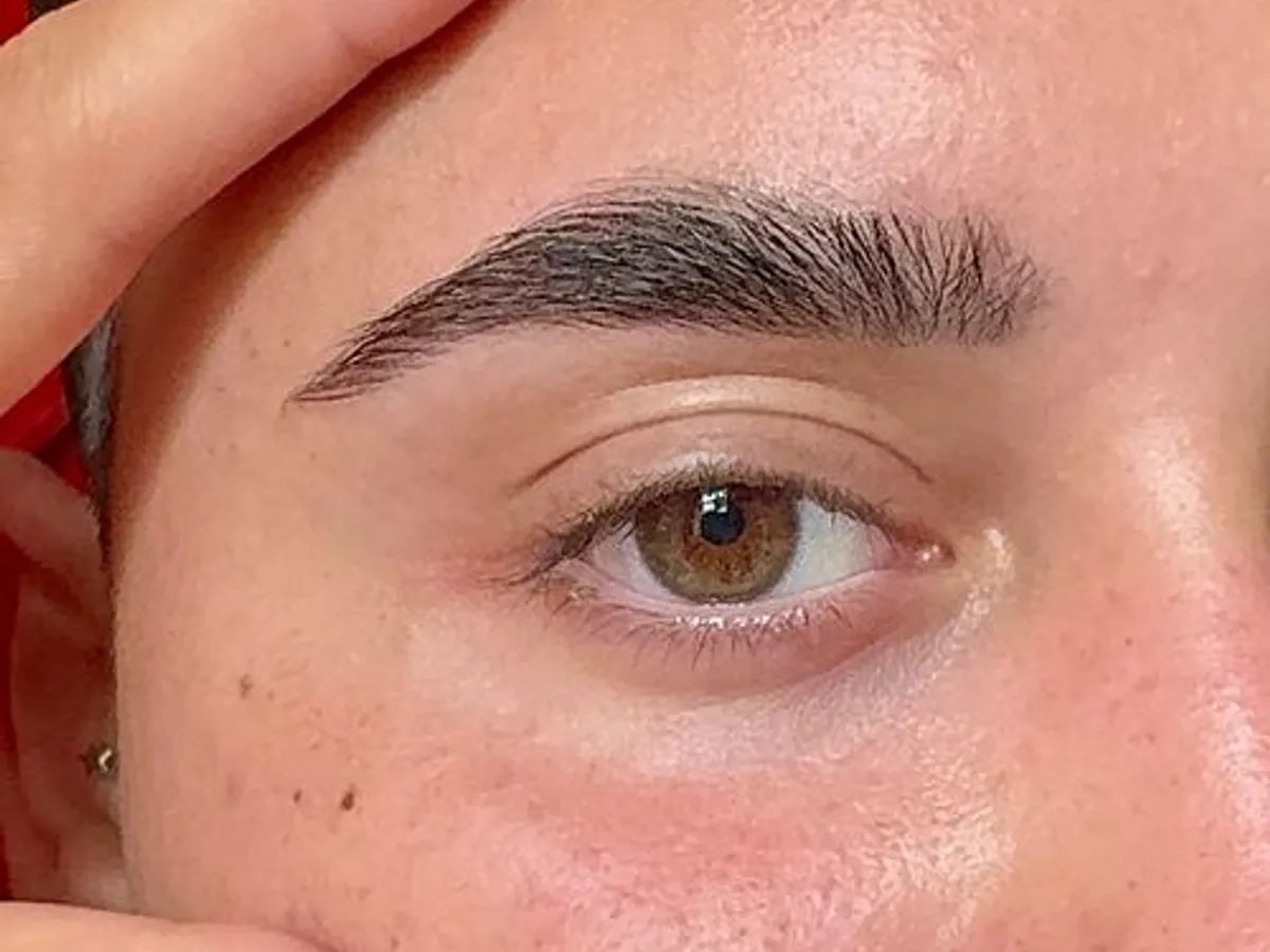 Extensão de pestanas/ cílios 