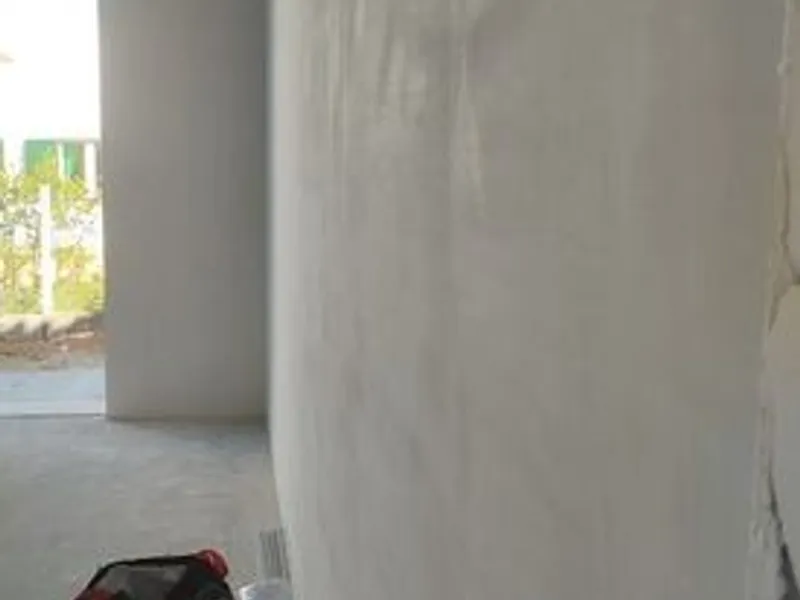 Reboco ,estuque projetado e capoto 