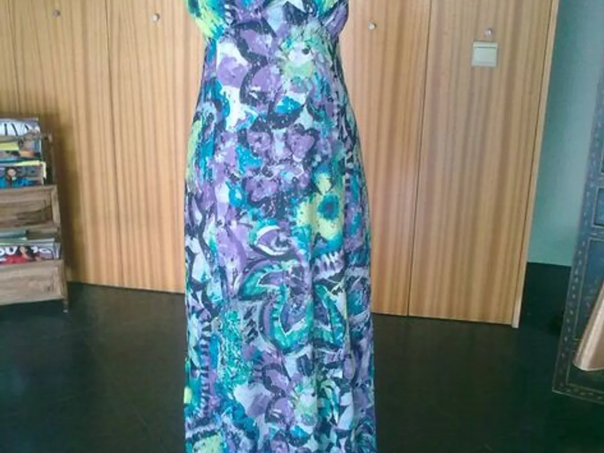 Procuro emprego nas seguintes áreas