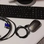 Monitor, teclado e rato 2