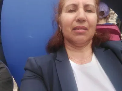 Oferece-se para cuidar de pessoa idosa 