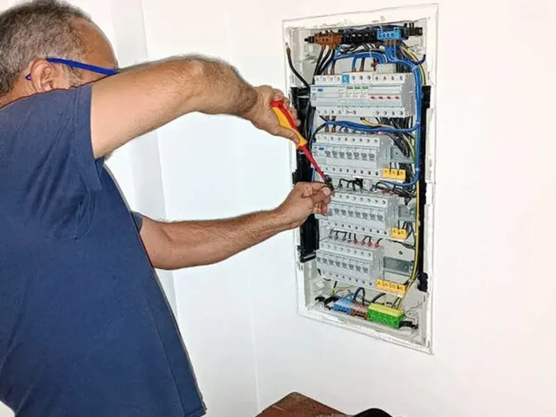 Serviços de Pequenos Reparos