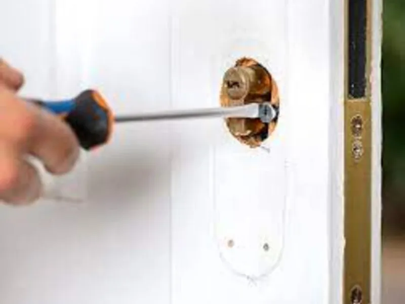 Chaveiro 24H Abertura de Portas Fechaduras Portas