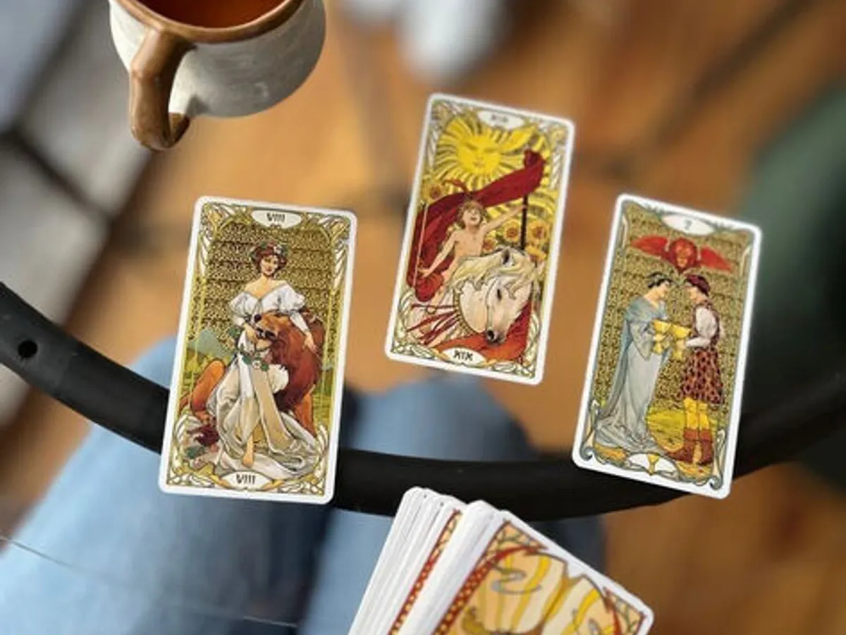 Leitura de tarô e trabalho espiritual 