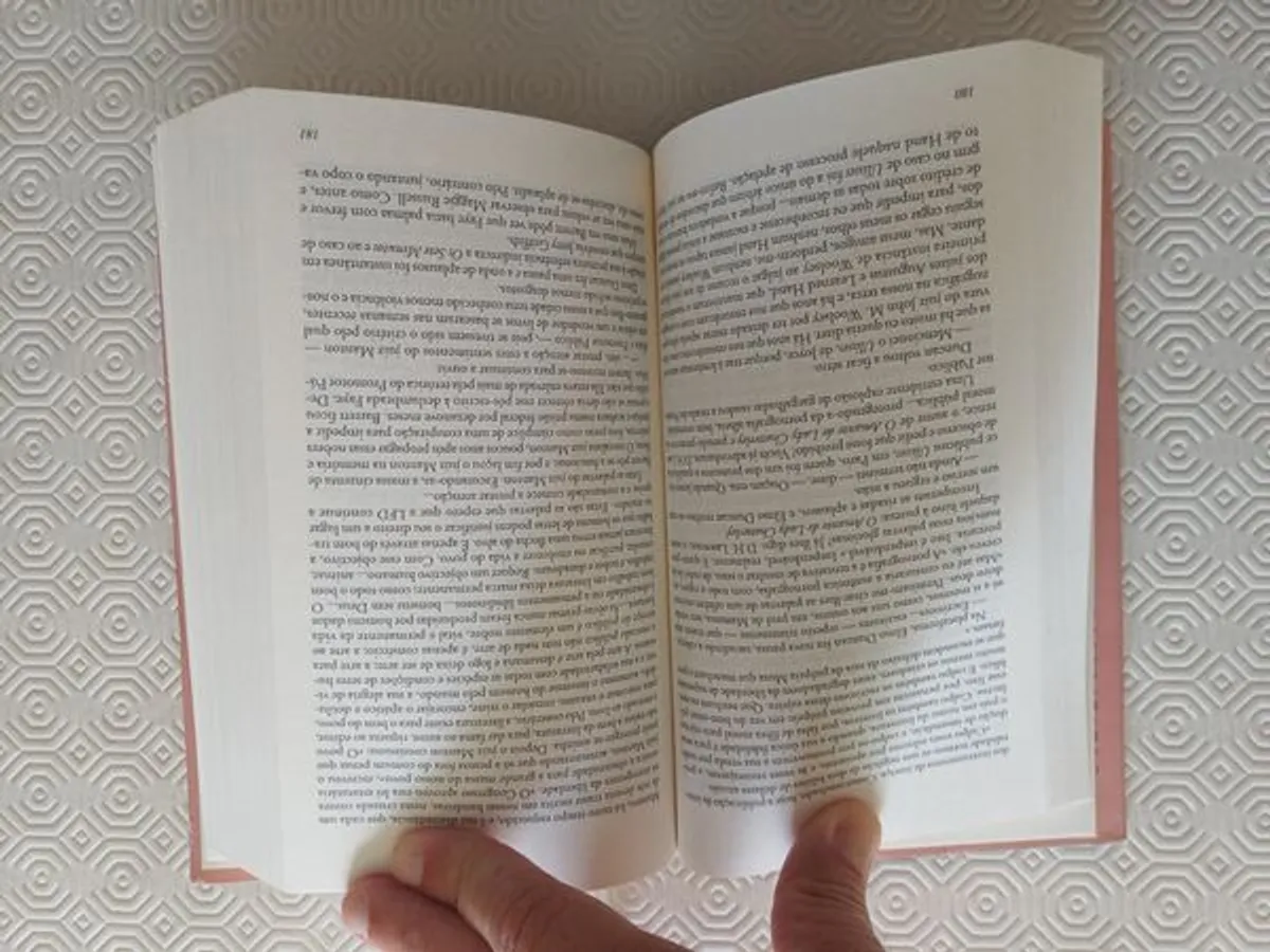 Os sete minutos de Irving Wallace - Mil folhas