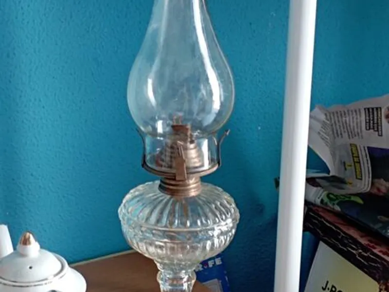 candeeiro vintage a petróleo 