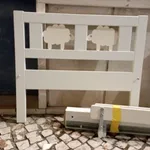 cama madeira e colchão, de criança  3