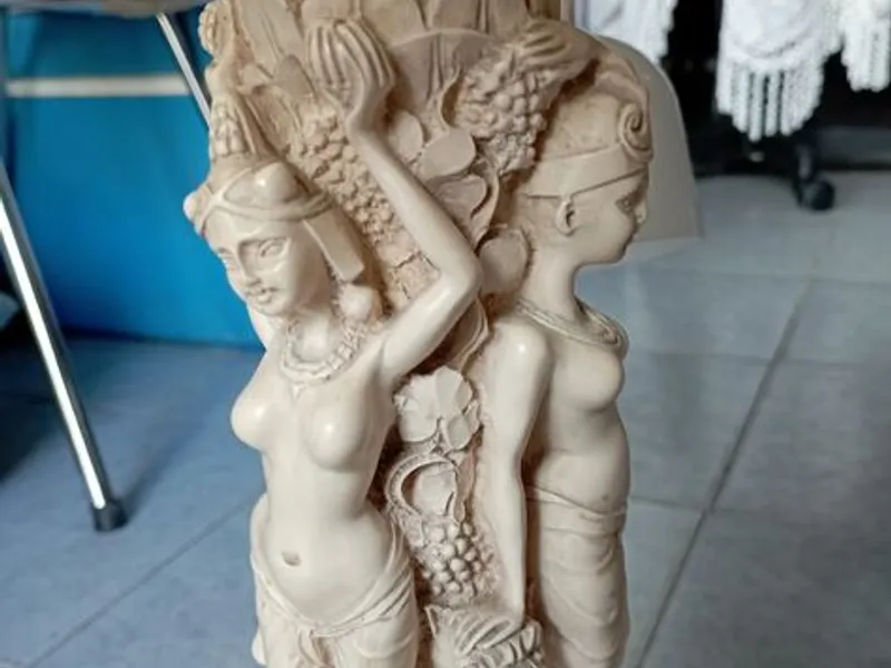 candeeiro elétrico em marfinite 