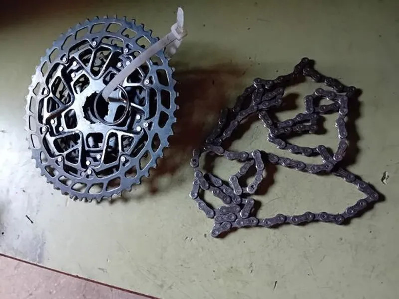 cassette +corrente 12v SRAN 