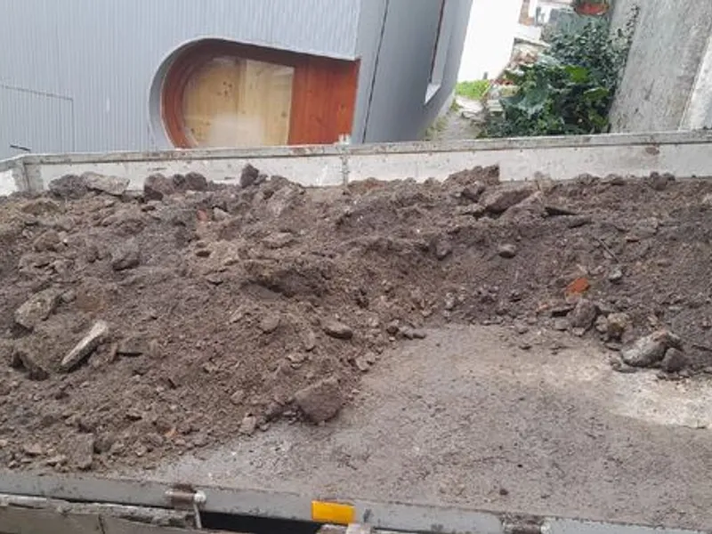 demolições e remoção de entulhos 