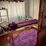 Masajista certificada, con juventud y experiencia  1