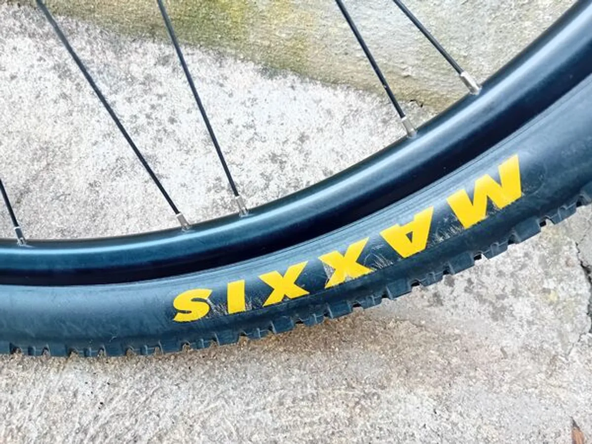 roda traseira 27,5 semi-nova 