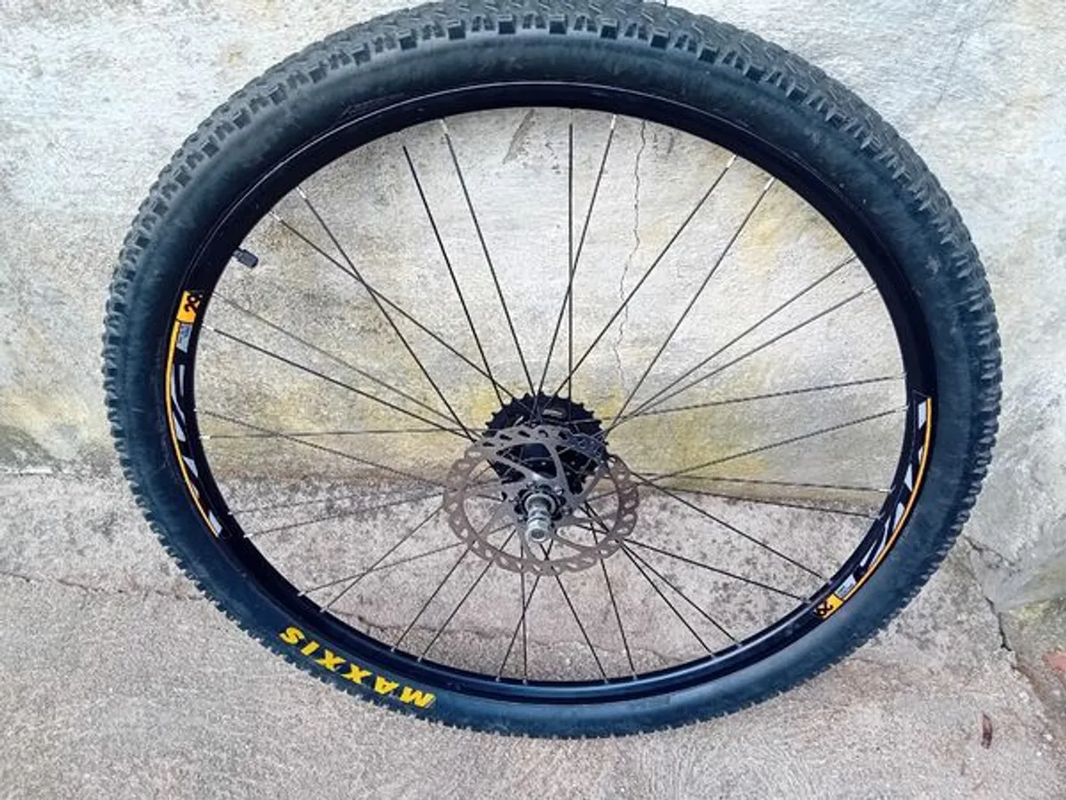 roda traseira 27,5 semi-nova 