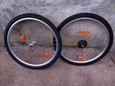 rodas QUANDO completas novas 