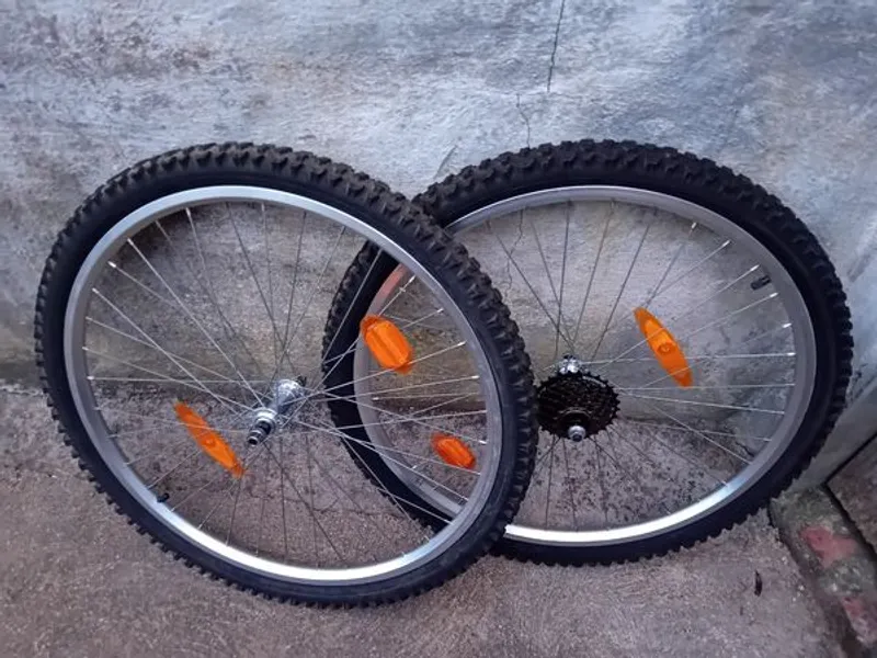 rodas QUANDO completas novas 