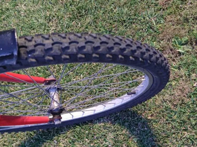 Triciclo - bicicleta de 3 rodas