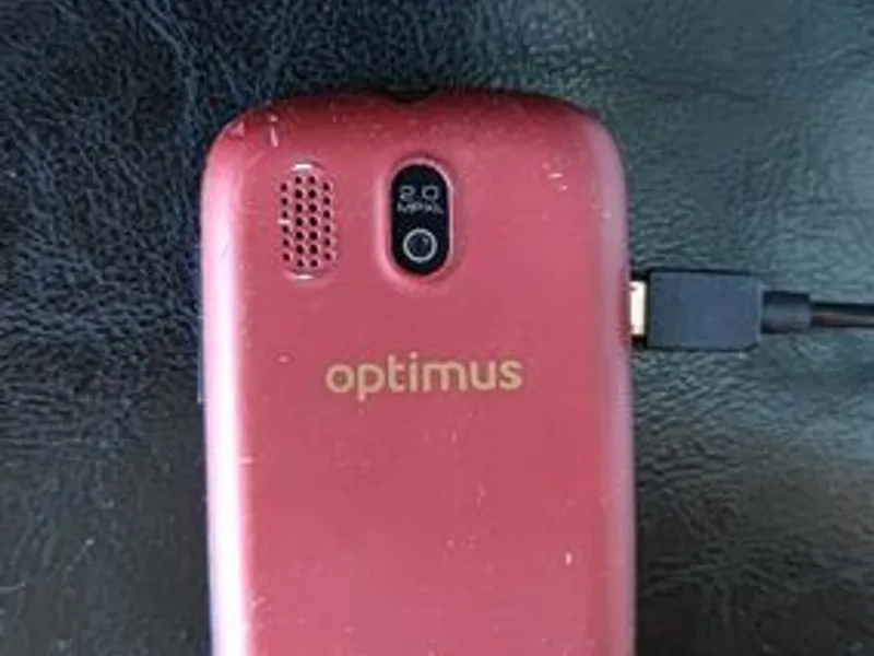 Telemóvel Alcatel OT-602