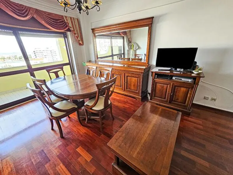 Vendo conjunto de mobiliário para quarto e sala