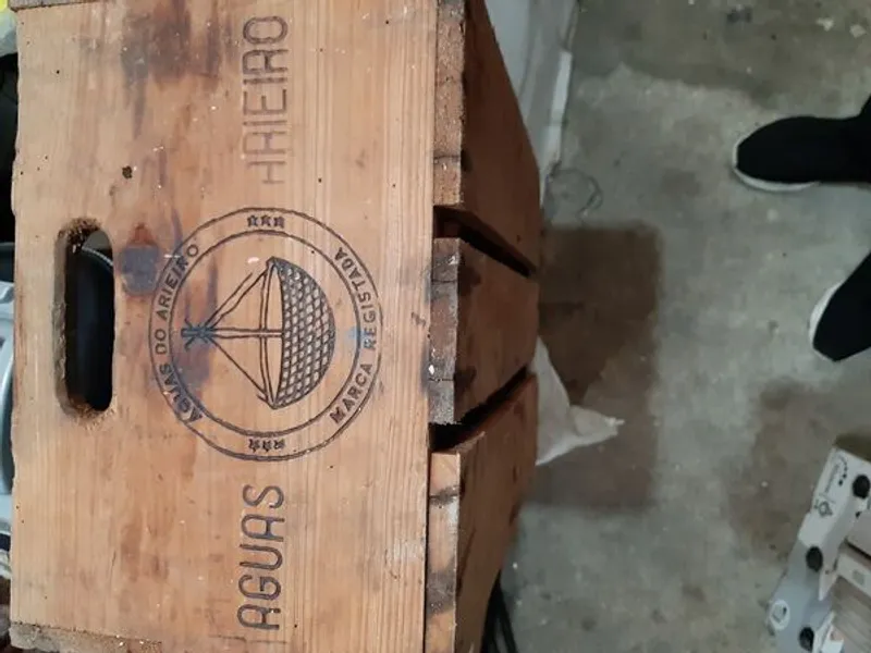 grades de bebidas de madeira