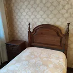 2 Camas de solteiro e2  mesinhas de cabeceira  5