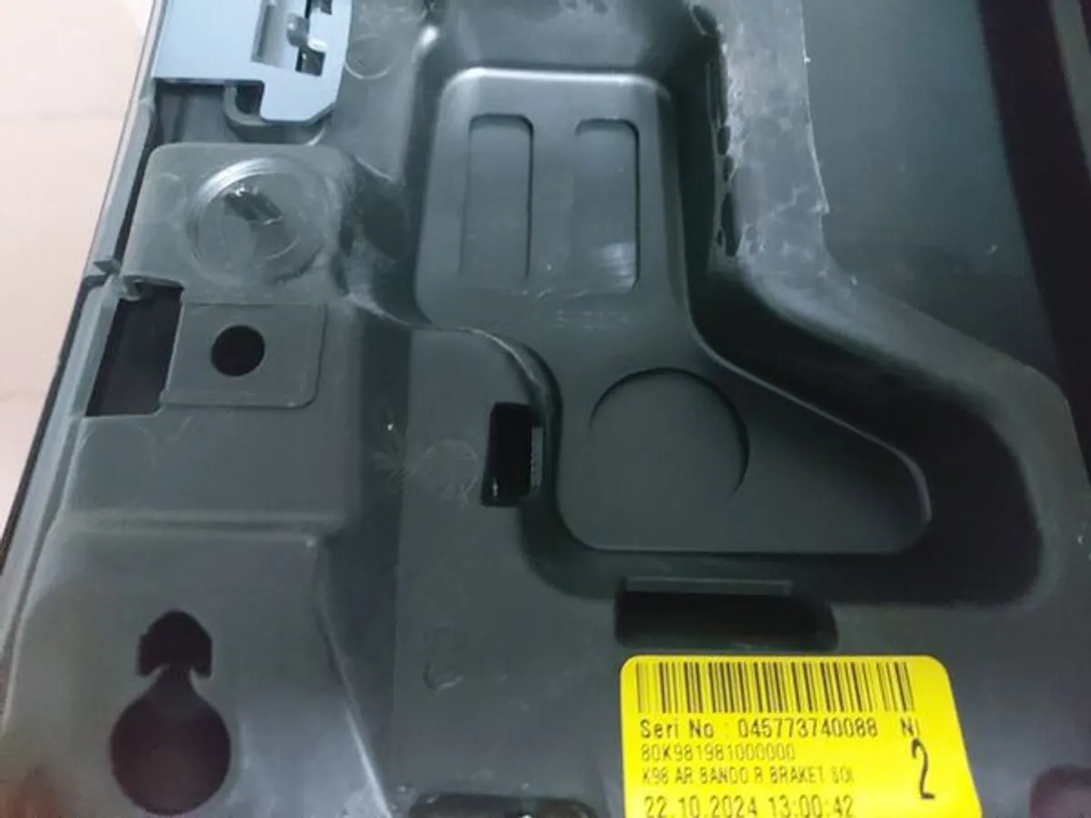 Friso da tampa da mala Renault Clio lV tourer 