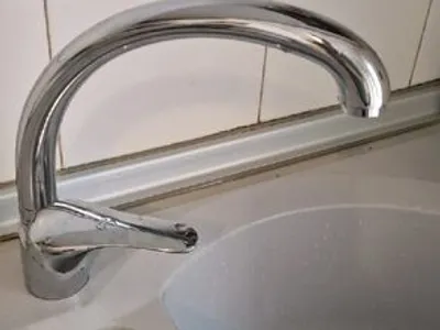 montagem.de torneiras 