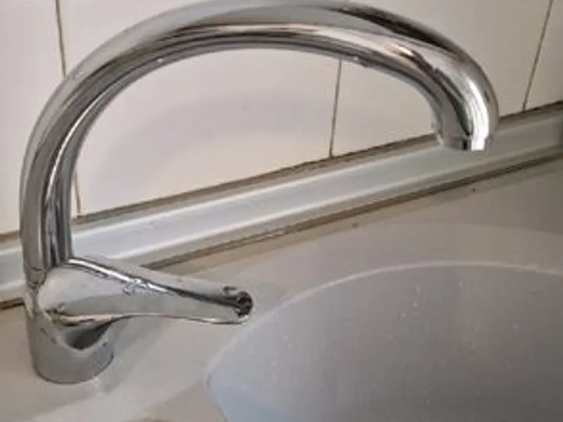 montagem.de torneiras 