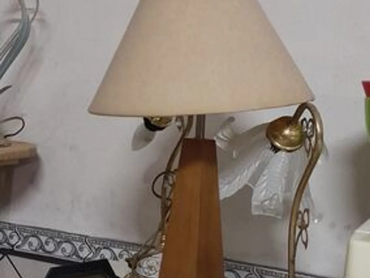 Candeeiros de mesa diversos