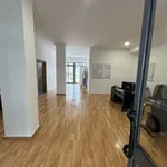 Magnífica loja com terraço e parqueamentos 5