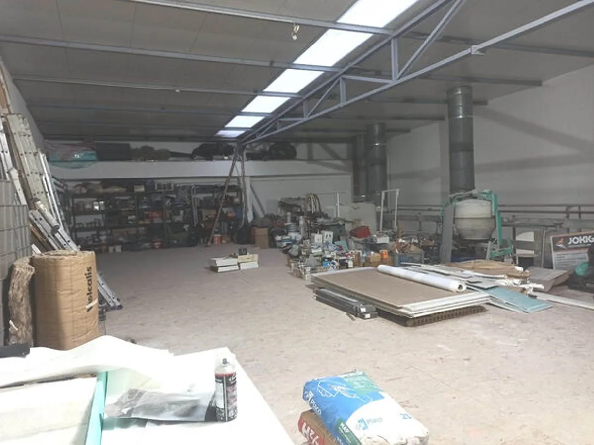 Pavilhão industrial  venda ou arrendamento - Espos