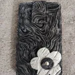 Bolsa para telemóvel em pele artesanal  1