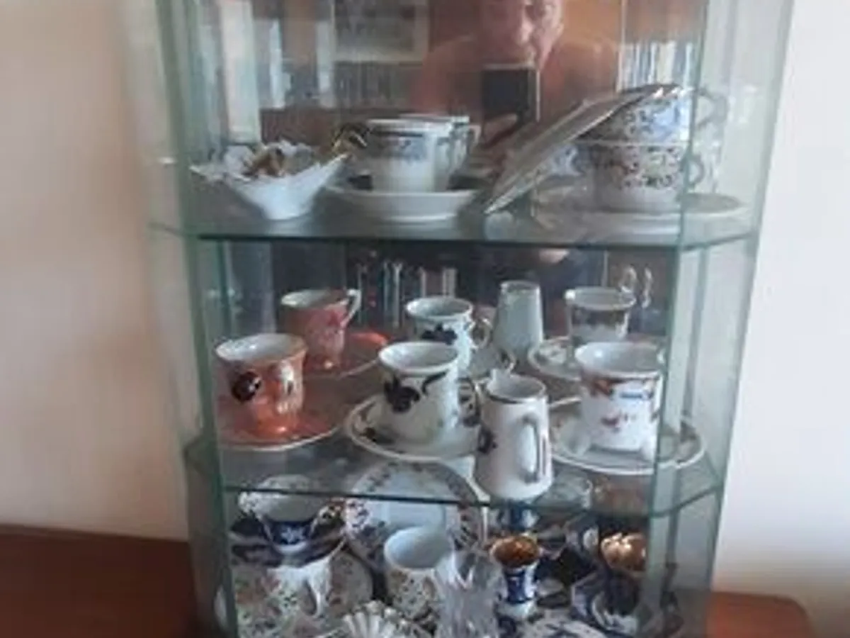 Vendo armário de parede com 39x19x51cm