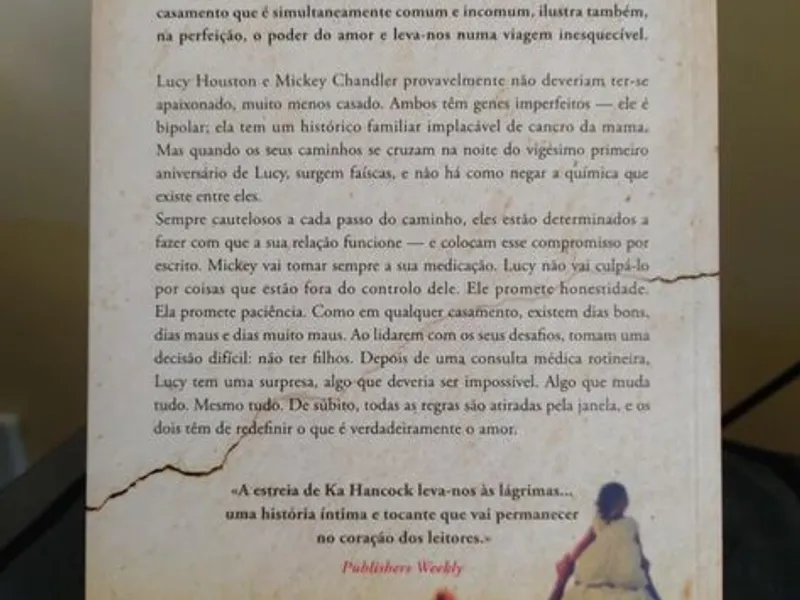 Livro “Dançando Sobre Vidro”
