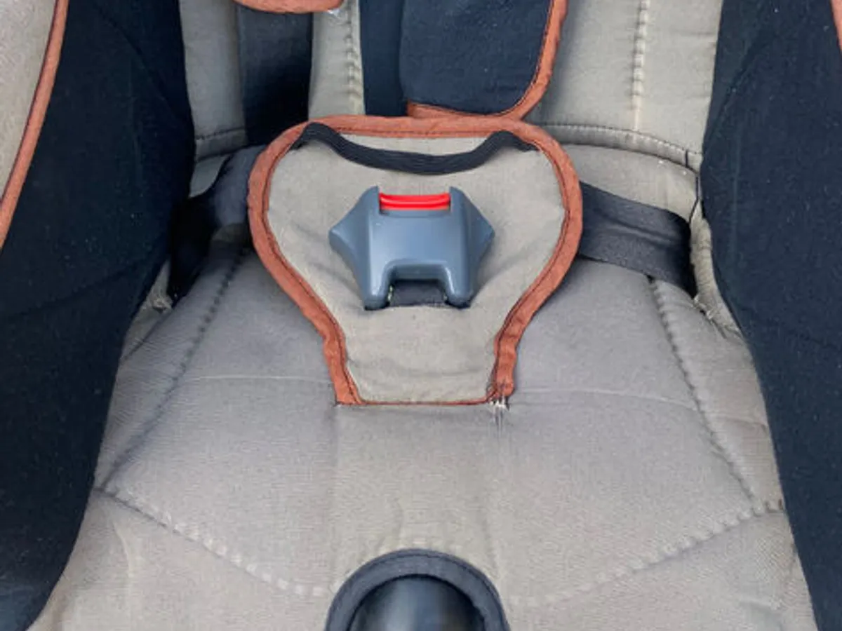 Cadeira Auto Bébé Confort ISÉOS Safe Side (Grupo 0