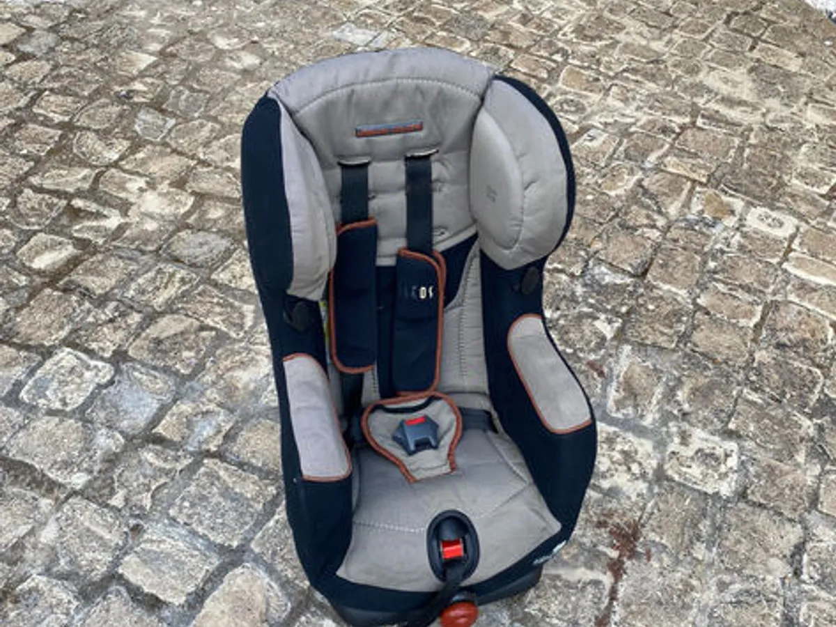 Cadeira Auto Bébé Confort ISÉOS Safe Side (Grupo 0