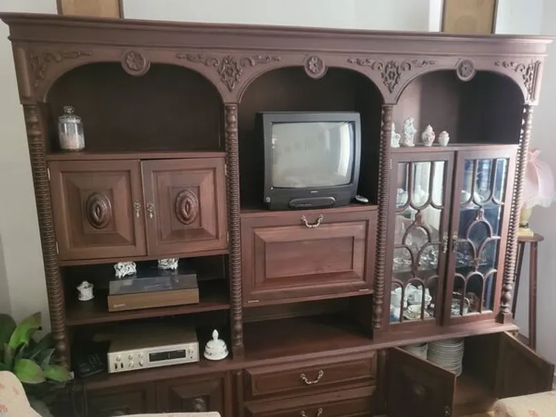 Vendo móveis antigos em bom estado