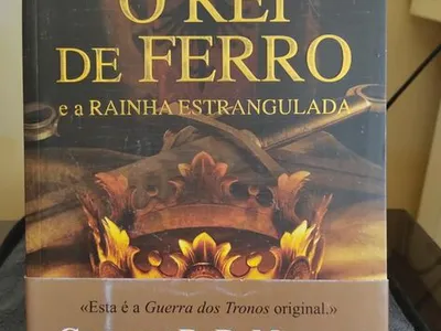 Livro “O Rei de Ferro e a Rainha Estrangulada”