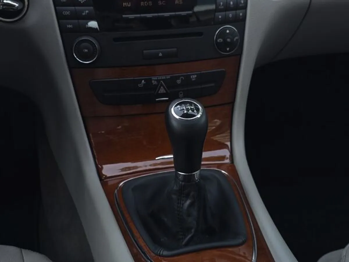 Mercedes-Benz E220 CDi